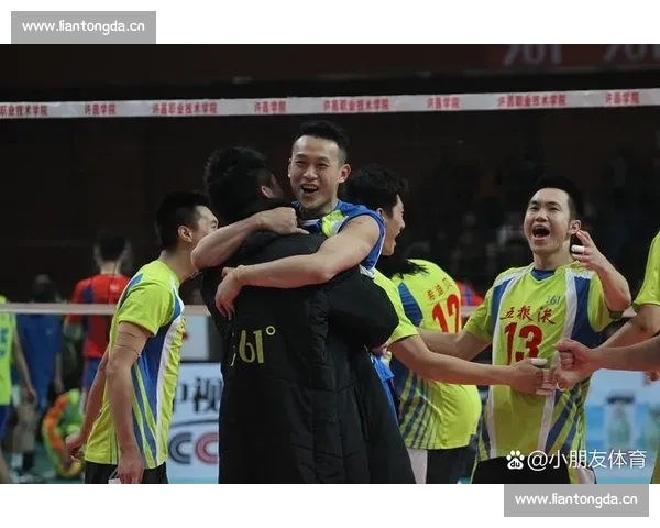 赛后采访：探秘球员心声与幕后故事揭示胜利背后的艰辛与坚持